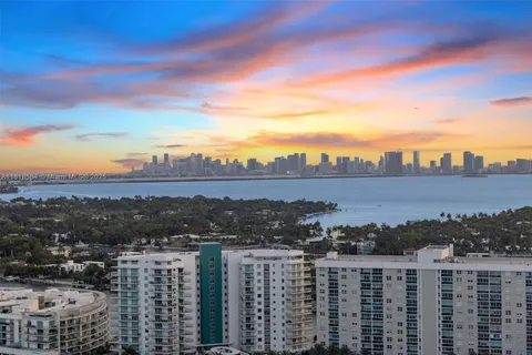 6899 Collins Ave # 2707, Miami Beach FL 33141