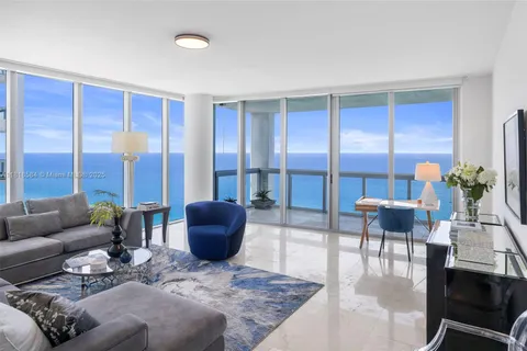 6899 Collins Ave # 2707, Miami Beach FL 33141
