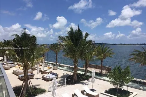 2900 NE 7th Ave # 3902, Miami FL 33137