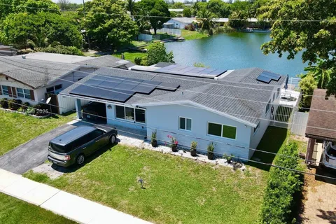 728 SW 4th St, Hallandale Beach FL 33009