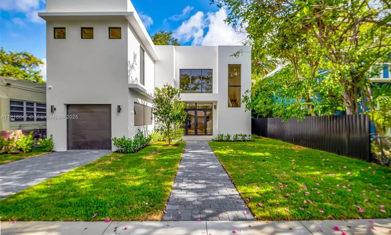 1513 SW 11th Ter, Miami FL 33135