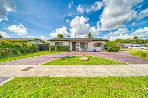 10850 SW 61st St, Miami FL 33173