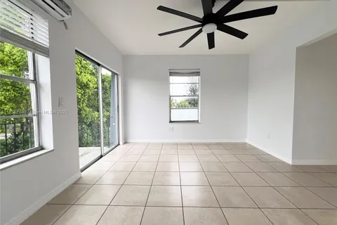 5990 NE 4th Ct # 4, Miami FL 33137