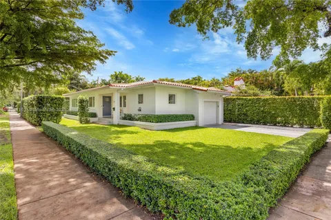 840 Algeria Ave, Coral Gables FL 33134