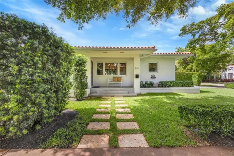 840 Algeria Ave, Coral Gables FL 33134