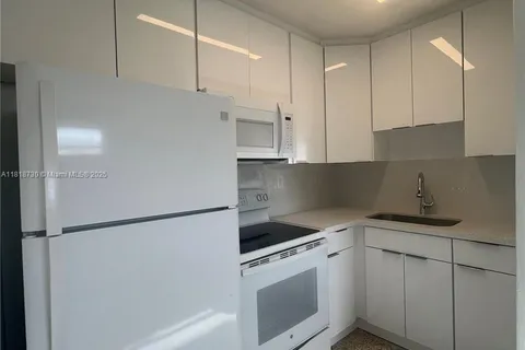 1619 NW 1st St # 6, Miami FL 33125