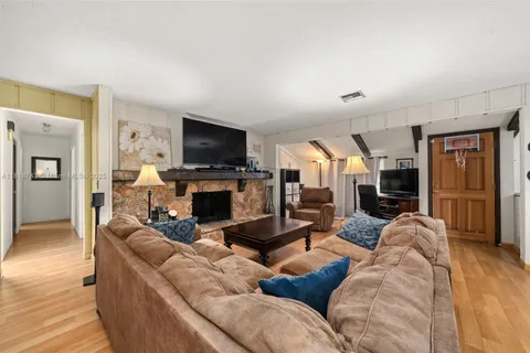 815 S Florida, Other City - In The State Of Florida FL 33873