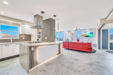 3015 N Ocean Blvd # 17A, Fort Lauderdale FL 33308
