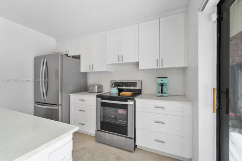 839 Blue Ridge Cir # 839, West Palm Beach FL 33409