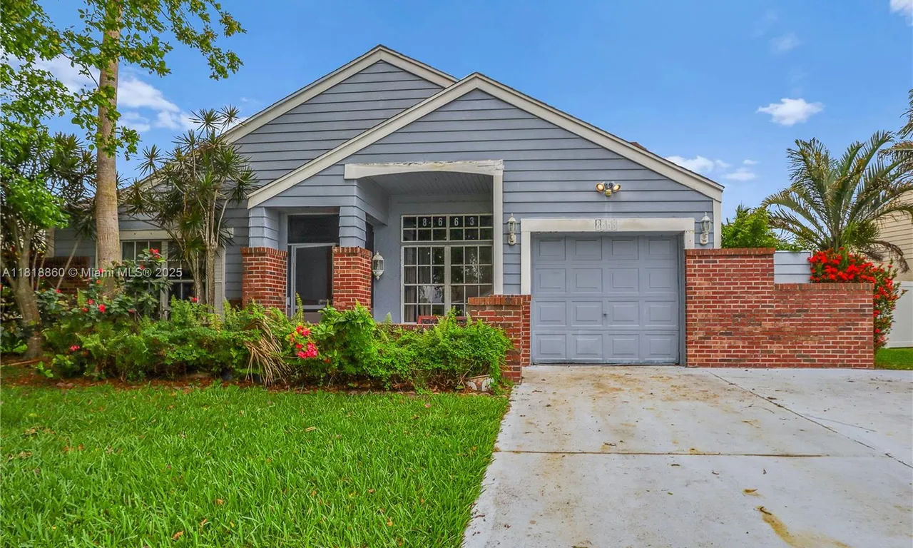 8663 Spring Valley Dr, Boynton Beach FL 33472