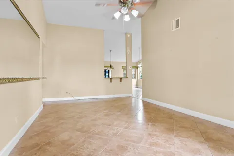 8663 Spring Valley Dr, Boynton Beach FL 33472