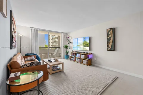 1775 Washington Ave # 4C, Miami Beach FL 33139