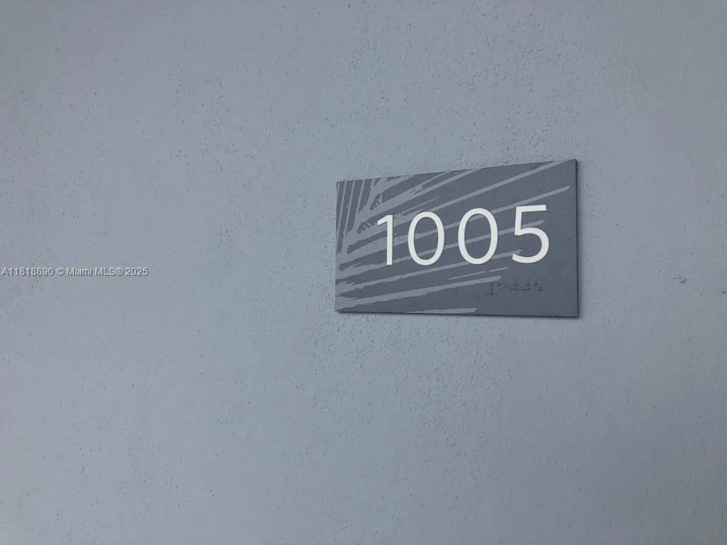 16385 Biscayne Blvd # 1005, North Miami Beach FL 33160