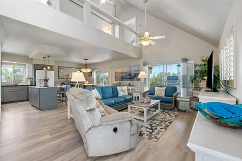 1015 Adams Dr, Key Largo FL 33037