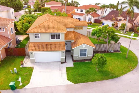 6736 Schooner Ter, Margate FL 33063