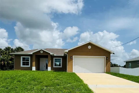1115 Leader Street, La Belle FL 33935