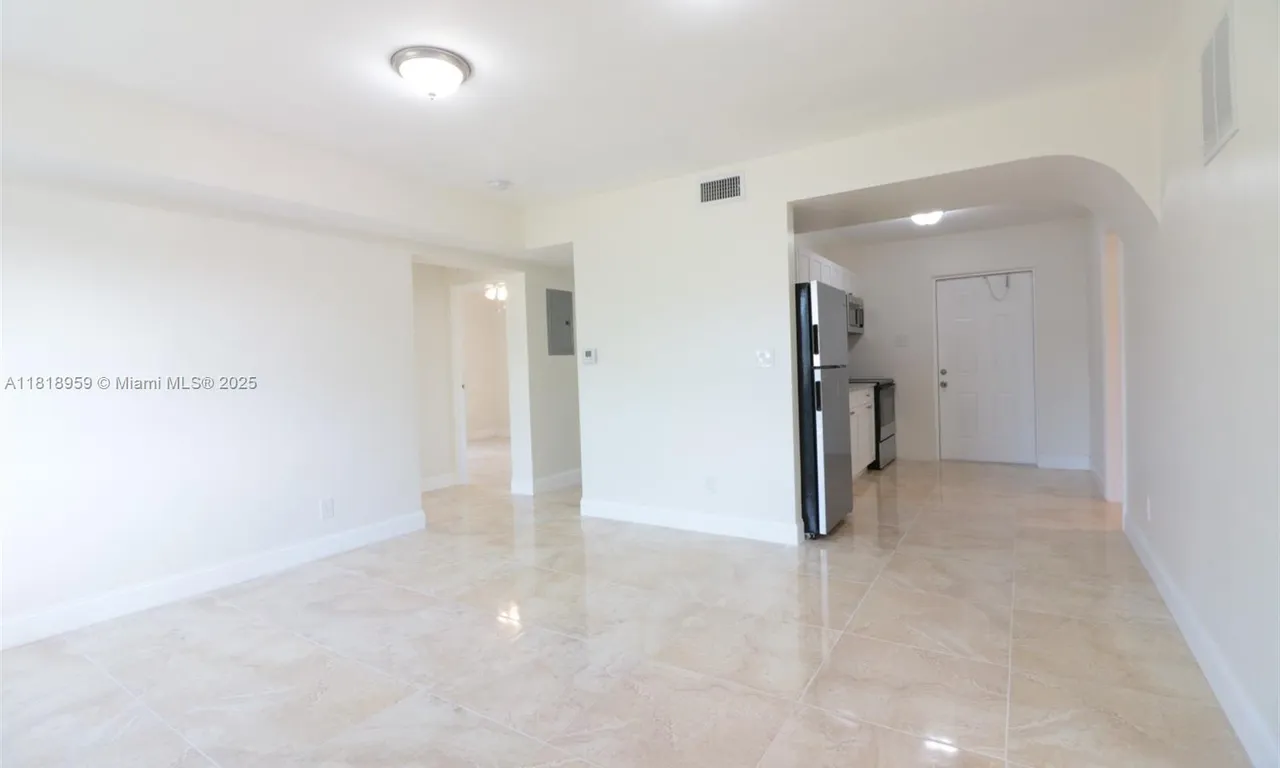 3014 NW 6th St, Pompano Beach FL 33069