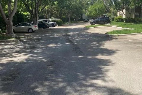 9813 NW 3rd St # 9813, Plantation FL 33324