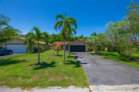 9039 NW 21st Ct, Coral Springs FL 33071