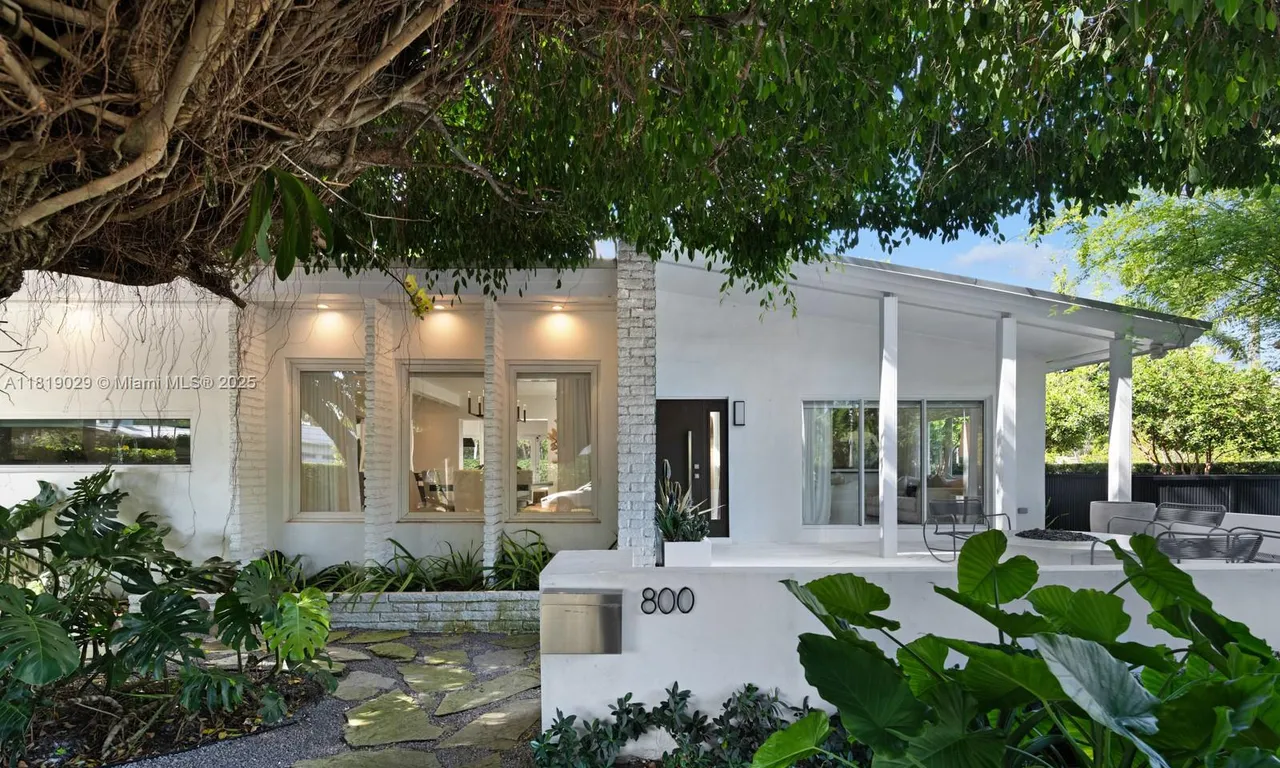 800 E Dilido Dr, Miami Beach FL 33139