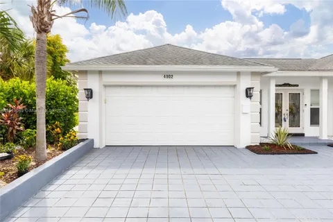 4902 N Travelers Palm Ln, Tamarac FL 33319