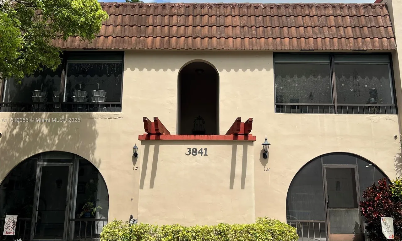 3841 NW 84th Ave # 2H, Sunrise FL 33351