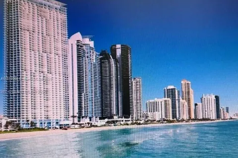 16919 N Bay Rd # 705, Sunny Isles Beach FL 33160