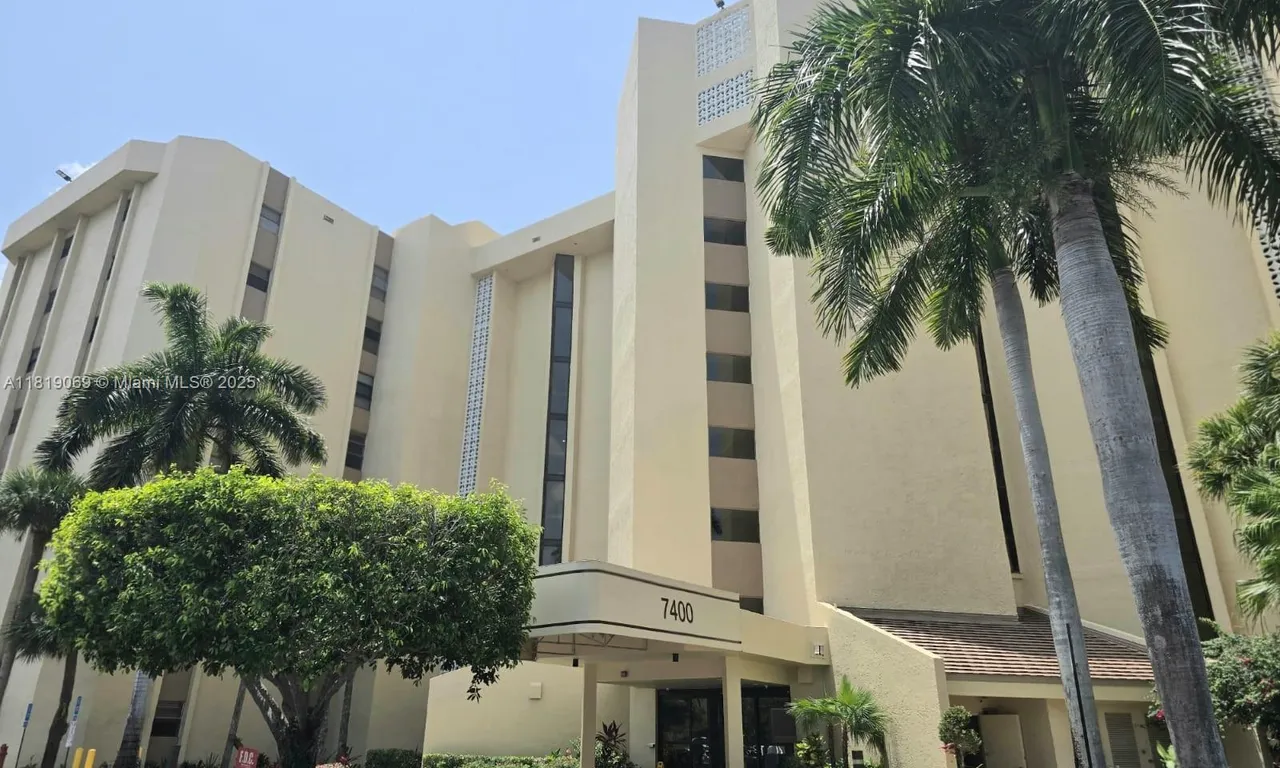 7400 Radice Ct # 402, Lauderhill FL 33319