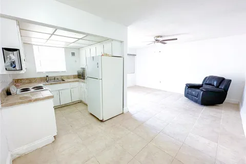 12275 NE 19th Ave # 6, North Miami FL 33181