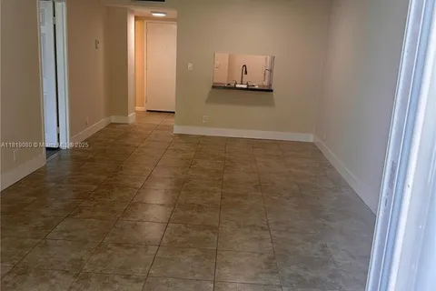 2935 NE 163rd St # 3P, North Miami Beach FL 33160