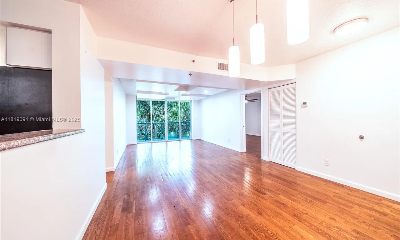 619 E Sheridan St # 204, Dania Beach FL 33004