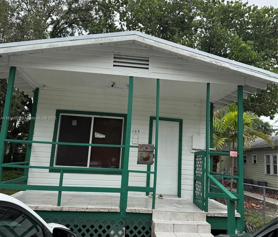 108 Oak Ave, Coral Gables FL 33133