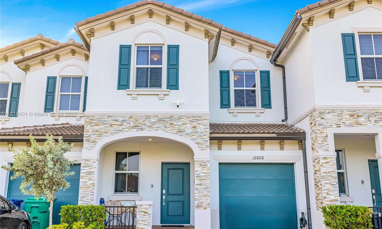 12606 NW 22nd Pl, Miami FL 33167
