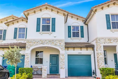 12606 NW 22nd Pl, Miami FL 33167