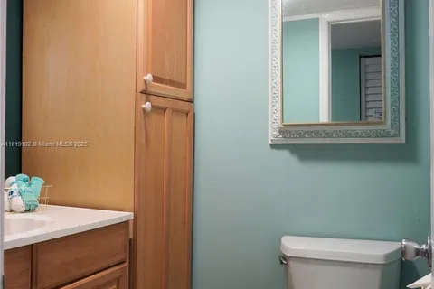 4140 NW 44th Ave # 209, Lauderdale Lakes FL 33319