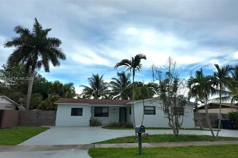 15831 SW 106th Ave, Miami FL 33157