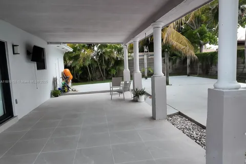 15831 SW 106th Ave, Miami FL 33157