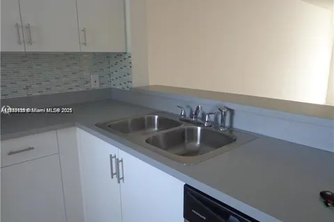 5200 NW 31st Ave # 214, Fort Lauderdale FL 33309