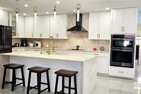 9770 SW 13th Ter, Miami FL 33174