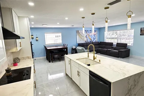 9770 SW 13th Ter, Miami FL 33174