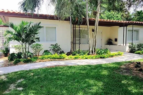 5891 SW 83rd St, South Miami FL 33143