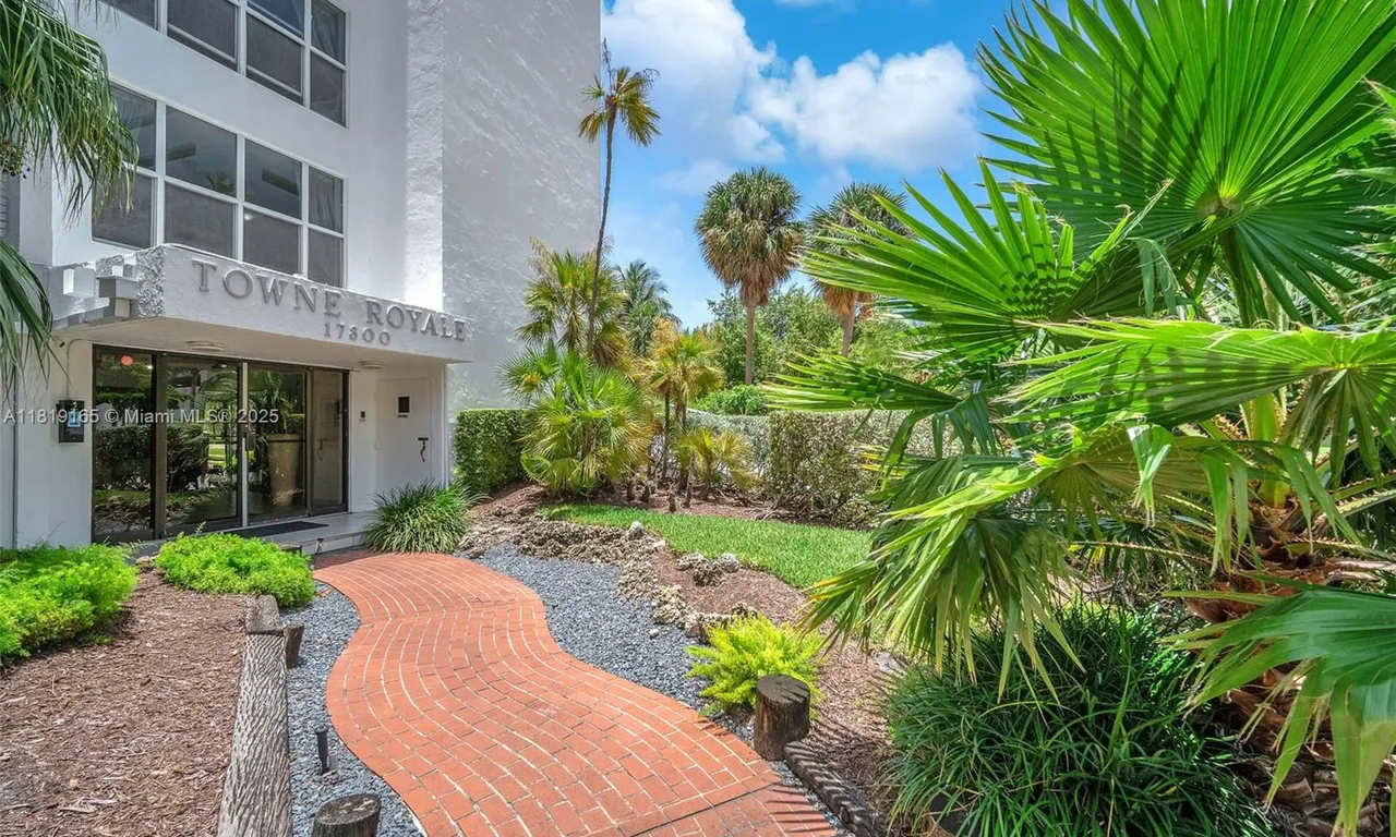 17800 Atlantic Blvd # 303, Sunny Isles Beach FL 33160