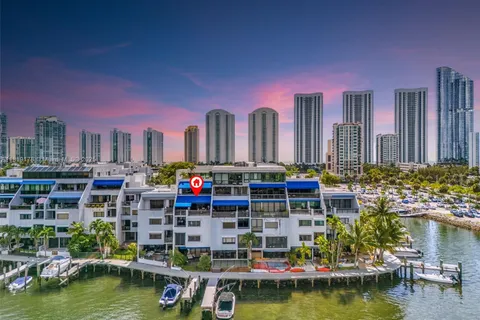 454 Poinciana Dr # 1621, Sunny Isles Beach FL 33160