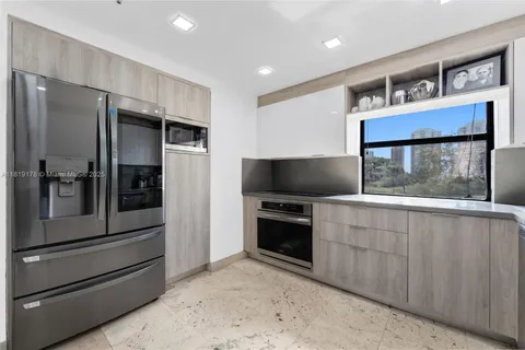 454 Poinciana Dr # 1621, Sunny Isles Beach FL 33160