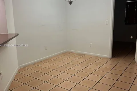1135 N Franklin Ave # 1135B, Homestead FL 33034