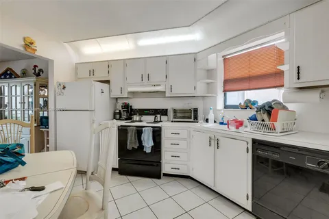 6855 W Broward Blvd # 405, Plantation FL 33317