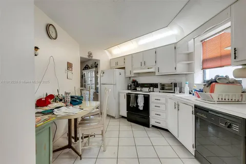 6855 W Broward Blvd # 405, Plantation FL 33317