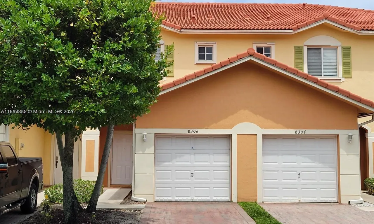 8306 Santa Monica Ave, Tamarac FL 33321