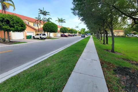 8306 Santa Monica Ave, Tamarac FL 33321
