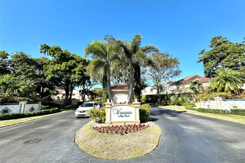 3490 Deer Creek Palladian Cir, Deerfield Beach FL 33442